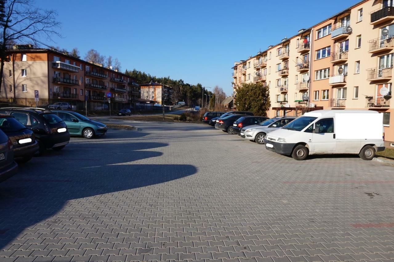 Przytulne I Atrakcyjne Mieszkanie Z Pelnym Wyposazeniem, Dwa Pokoje Skarżysko-Kamienna Exteriér fotografie